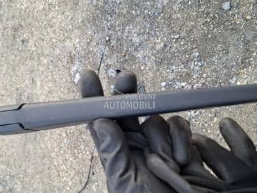zadnji brisac nosac za Peugeot 207