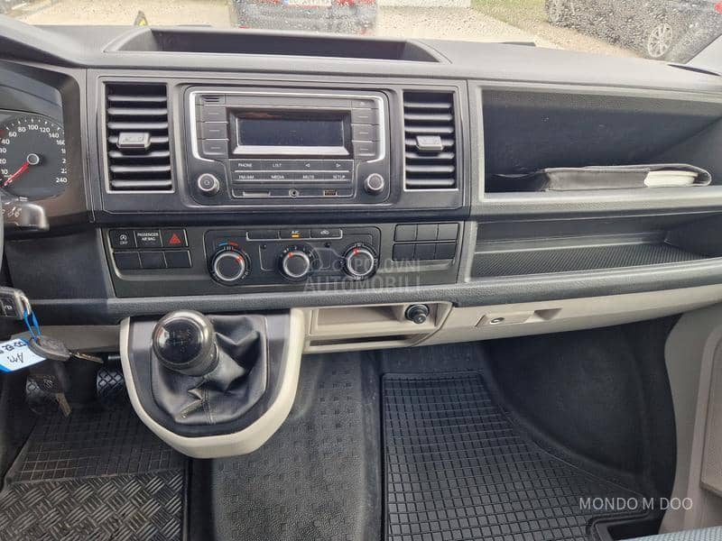 Volkswagen Transporter T6 2.0 TDI L2H1 6 SED