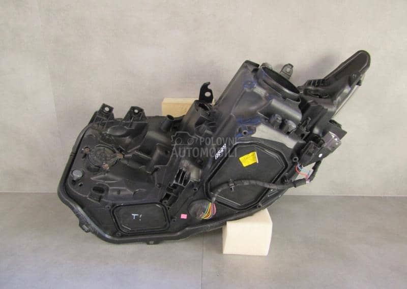 far desni ful led kao nov