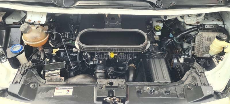 Citroen Jumpy 2.0 Hdi5mesta 2 bocna