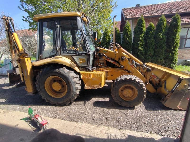 JCB 3CXT