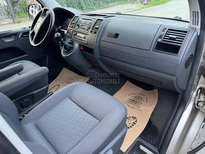 Volkswagen Transporter T5 2.5/8sedista