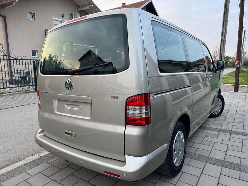 Volkswagen Transporter T5 2.5/8sedista