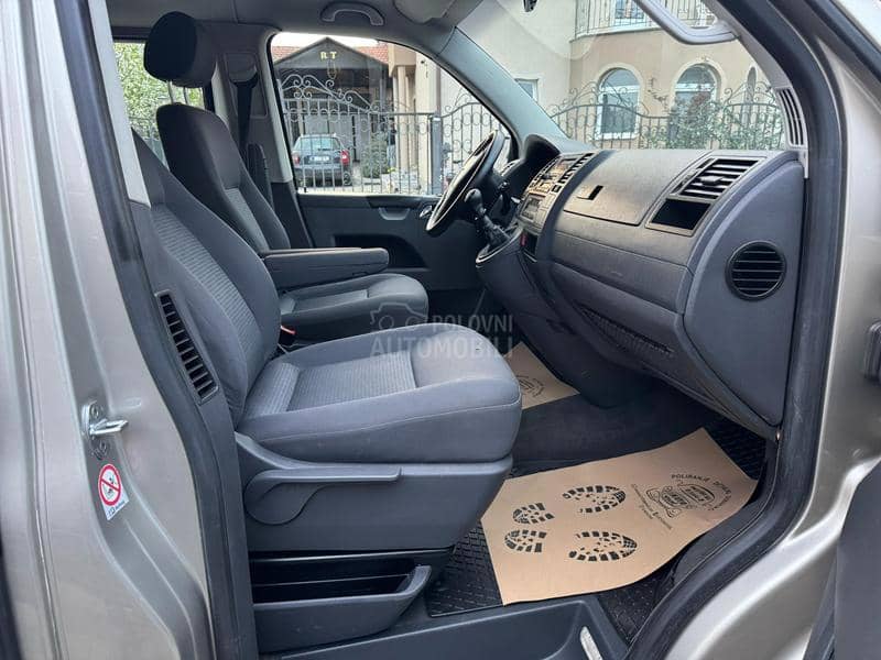 Volkswagen Transporter T5 2.5/8sedista