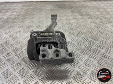 NOSAČ MOTORA za Škoda Octavia