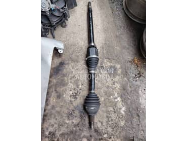 Desna poluosovina za Alfa Romeo 159