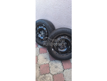 Semperit 185/60 R15 Zimska