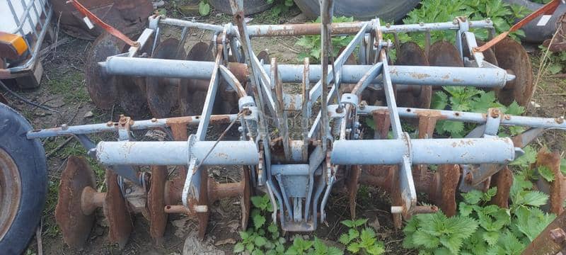 Agromerkur Vise prikljucnih masina