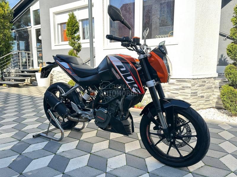 KTM Duke 125