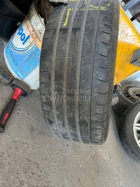 Dunlop 245/40 R18 Letnja