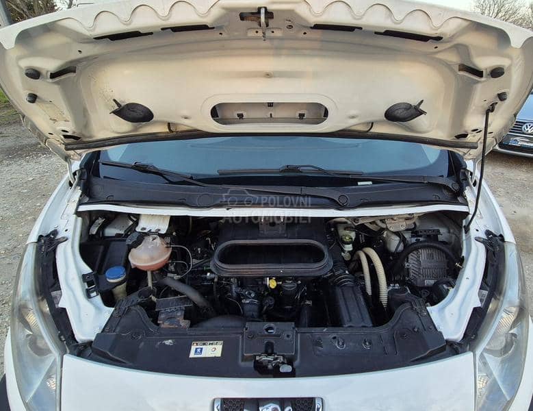 Peugeot Expert HLADNJACA