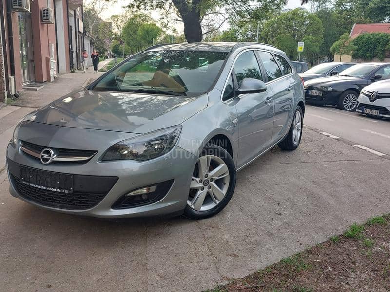 Opel Astra J 1.6cdti Cosmo