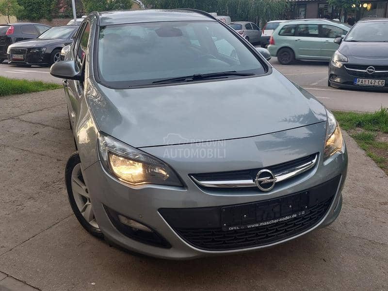 Opel Astra J 1.6cdti Cosmo