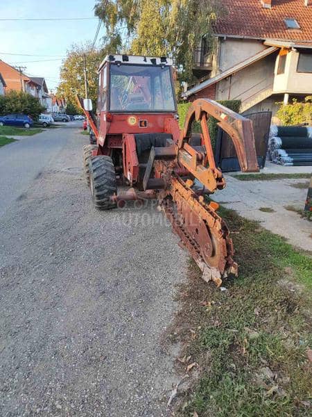 Ditch Witch 76/10