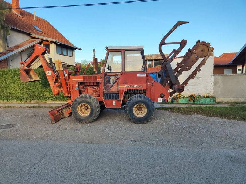 Ditch Witch 76/10
