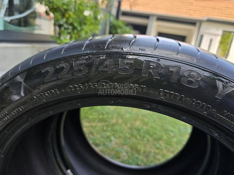 Continental 225/45 R18 Letnja