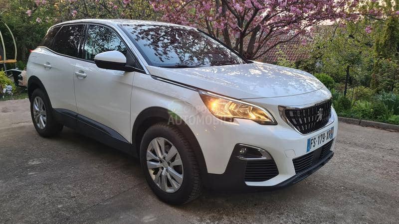Peugeot 3008 1.5hdi 8AT