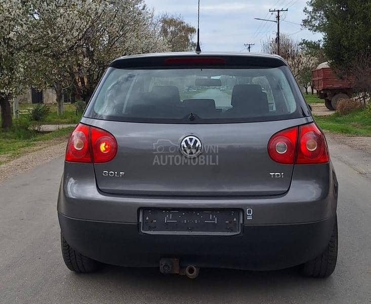 Volkswagen Golf 5 1.9 TDI