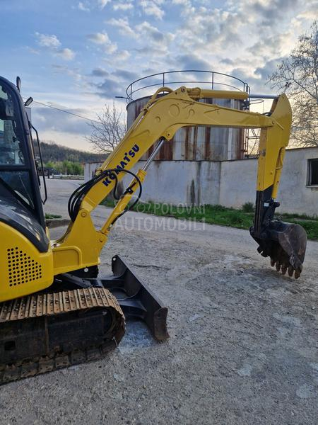 Komatsu PC55MR2