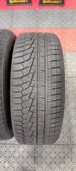 Hankook 235/45 R19 Zimska