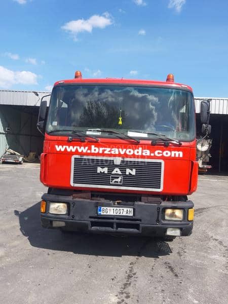 MAN 26 372
