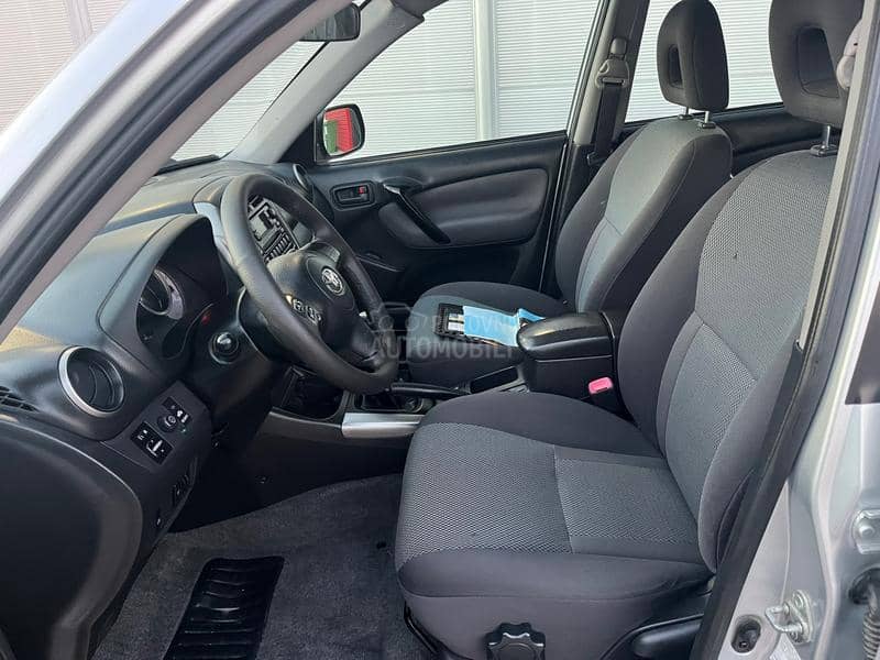Toyota RAV 4 20 D4D