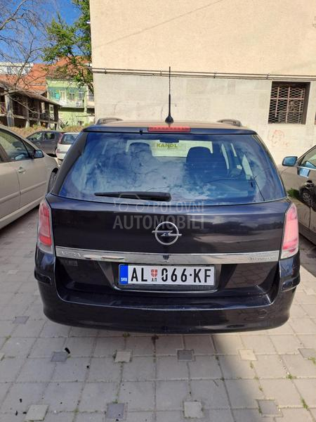 Opel Astra H 1.6