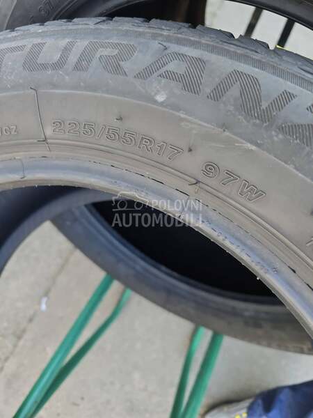 Bridgestone 225/55 R17 Letnja