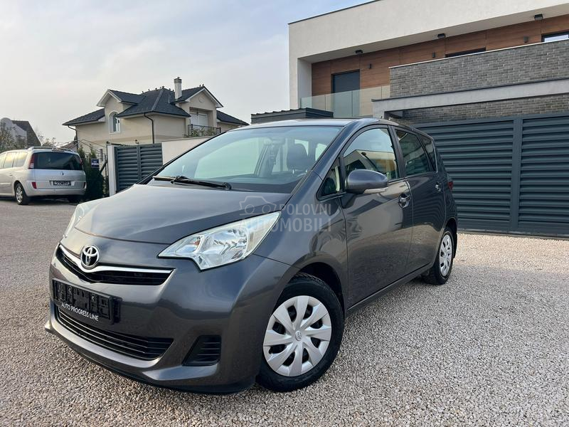 Toyota Verso-S 1.3B