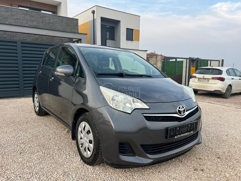 Toyota Verso-S 1.3B