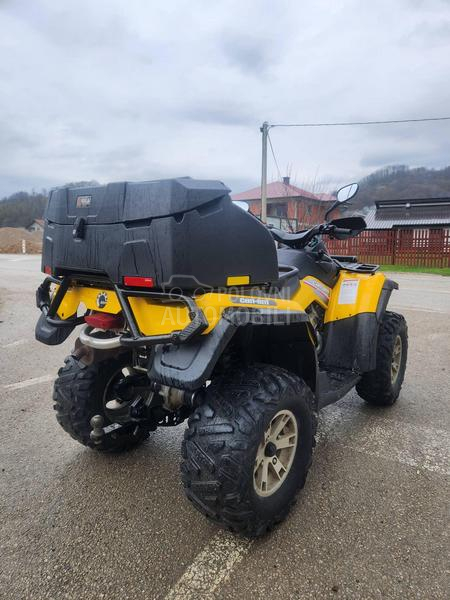 Can-Am OUTLANDER MAX 800 XT