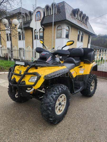 Can-Am OUTLANDER MAX 800 XT