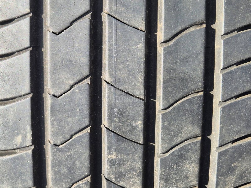 Kumho 215/55 R18 Letnja