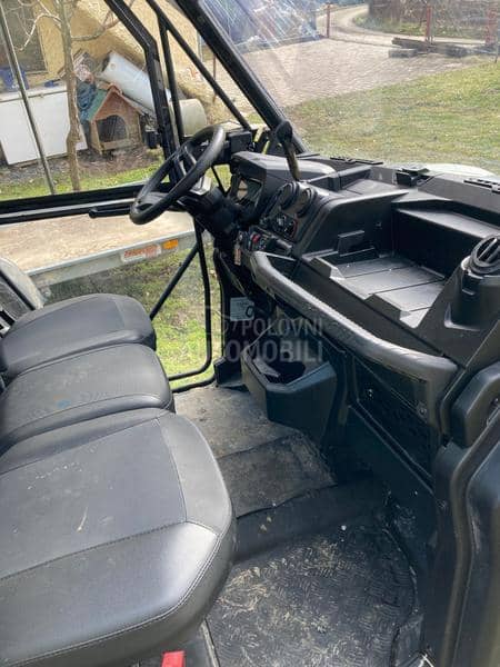 Can-Am Traxter HD8