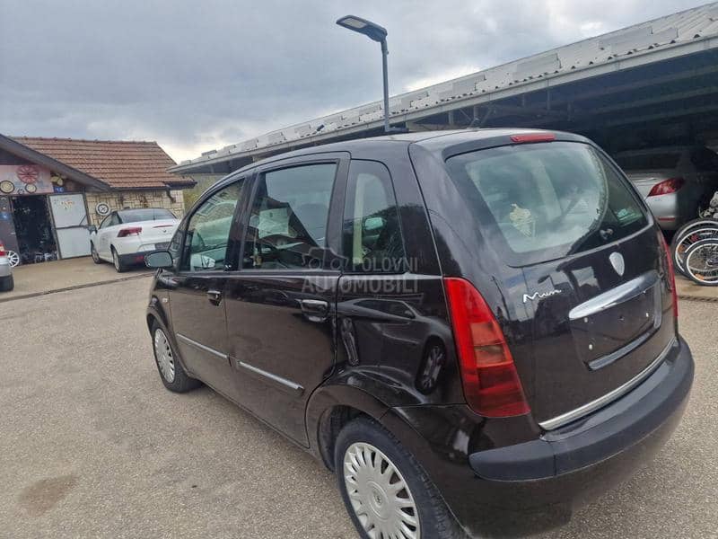 Lancia Musa 1.3 MULTI JET