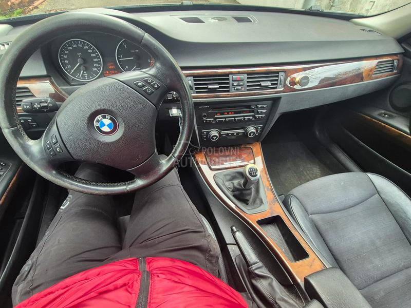 BMW 318 318d BLACK