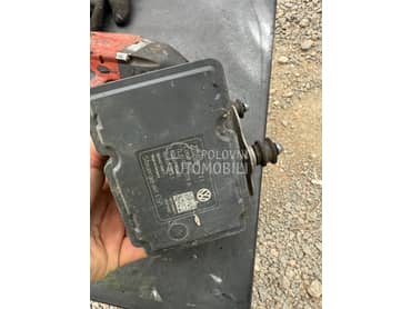 Abs sistem za Volkswagen Touareg od 2004. do 2009. god.