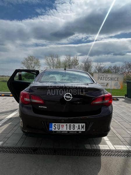 Opel Astra J 1,6