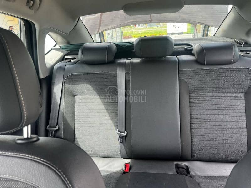Opel Astra J 1,6