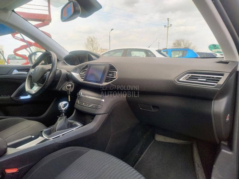 Peugeot 308 1.2