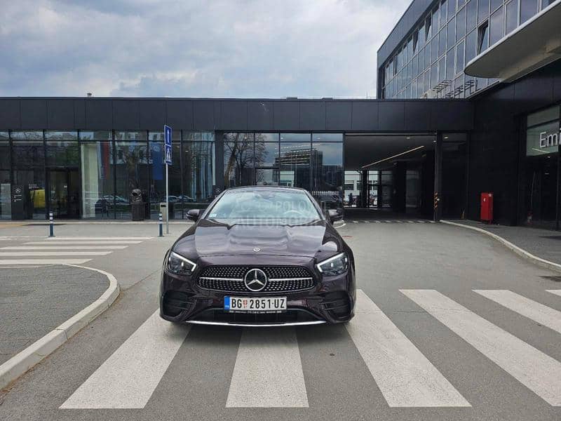 Mercedes Benz E 220 coupe