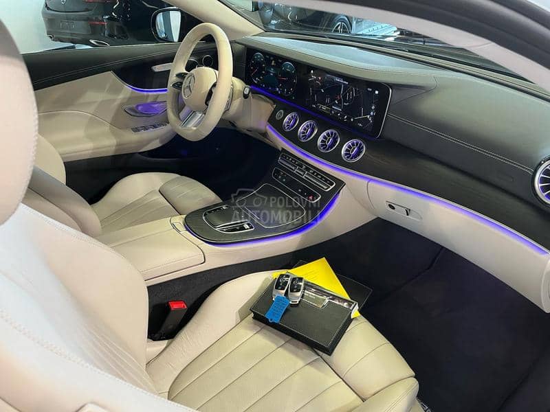 Mercedes Benz E 220 coupe