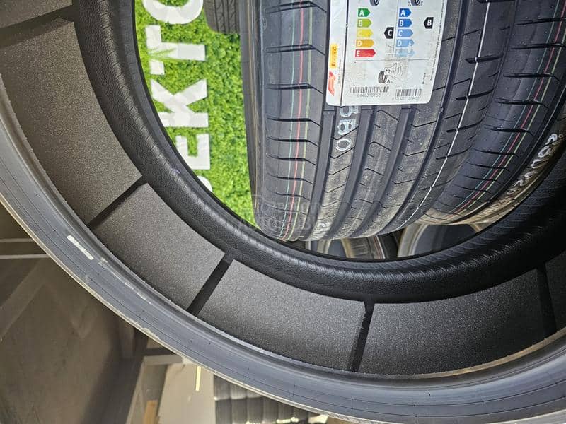 Pirelli 255/35 R21 Letnja