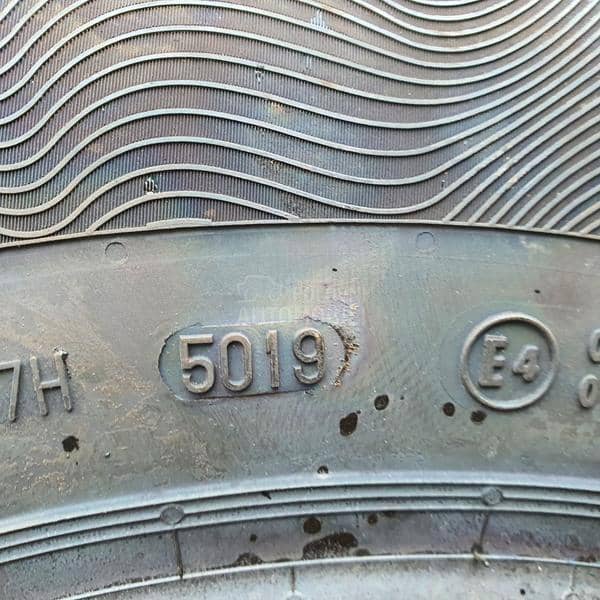 Continental 215/65 R16 Letnja