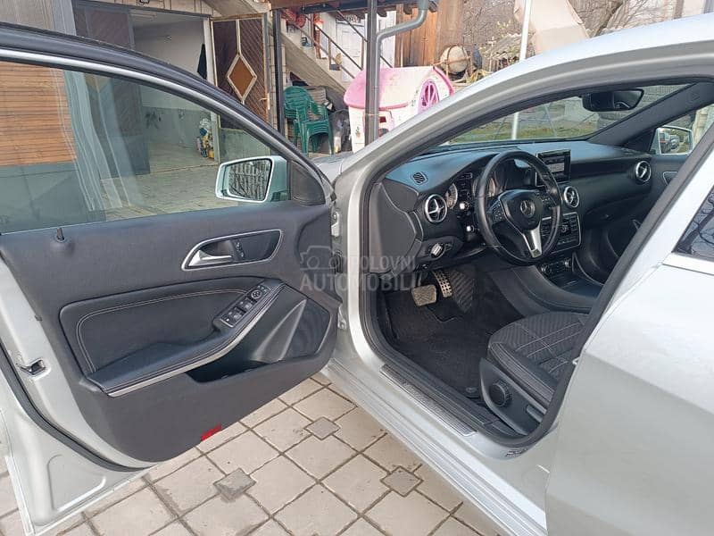 Mercedes Benz A 200 cdi 7G a u t