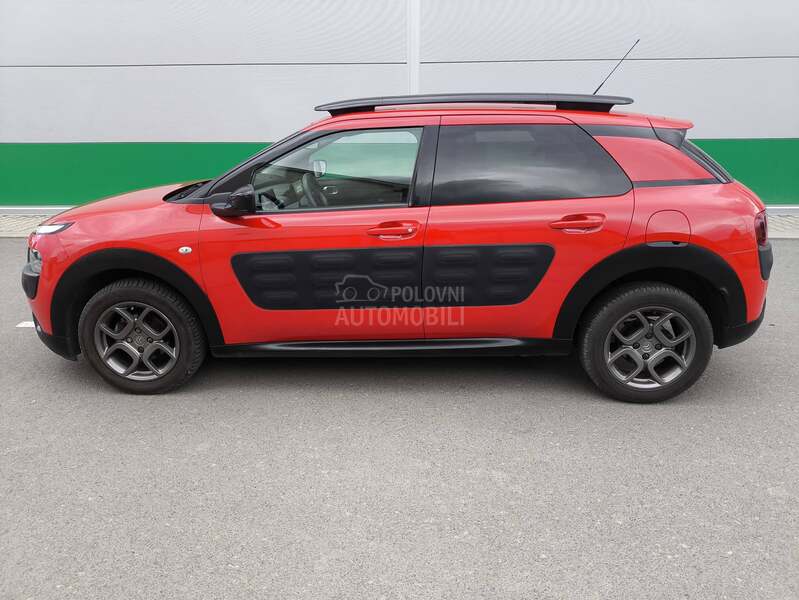 Citroen C4 Cactus 1.2 SHINE N.O.V