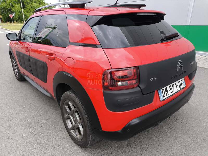 Citroen C4 Cactus 1.2 SHINE N.O.V