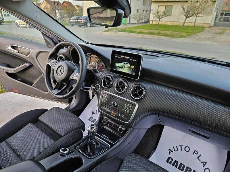 Mercedes Benz GLA 180 CDI XENON SERVIS