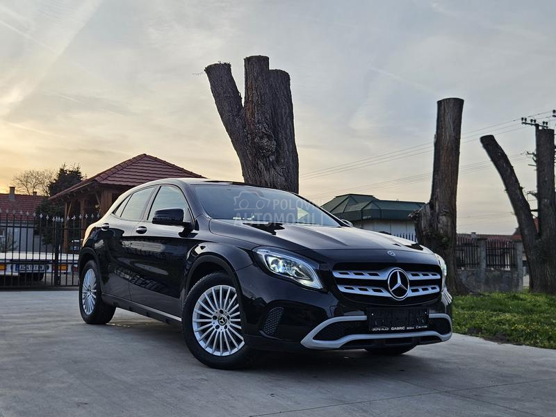 Mercedes Benz GLA 180 CDI XENON SERVIS