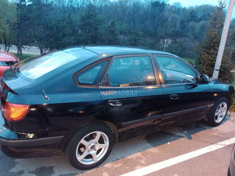 Hyundai Elantra 